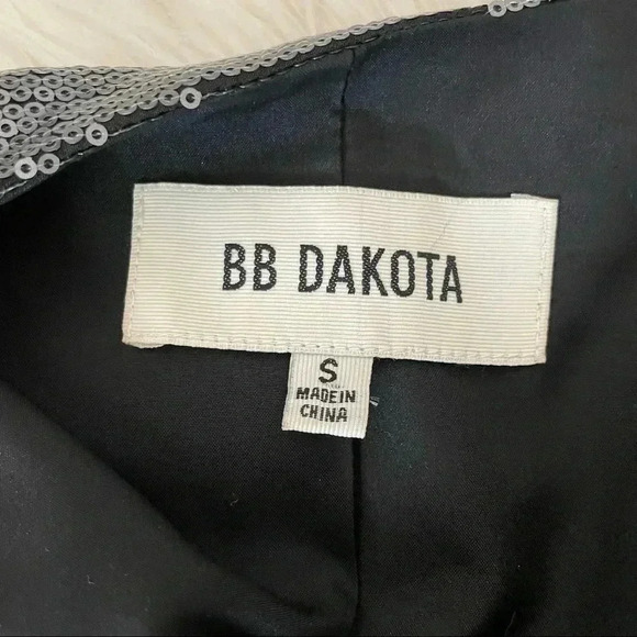 BB Dakota Sequin Draped Front Style Blazer Gunmetal Color Sequins - Picture 6 of 6